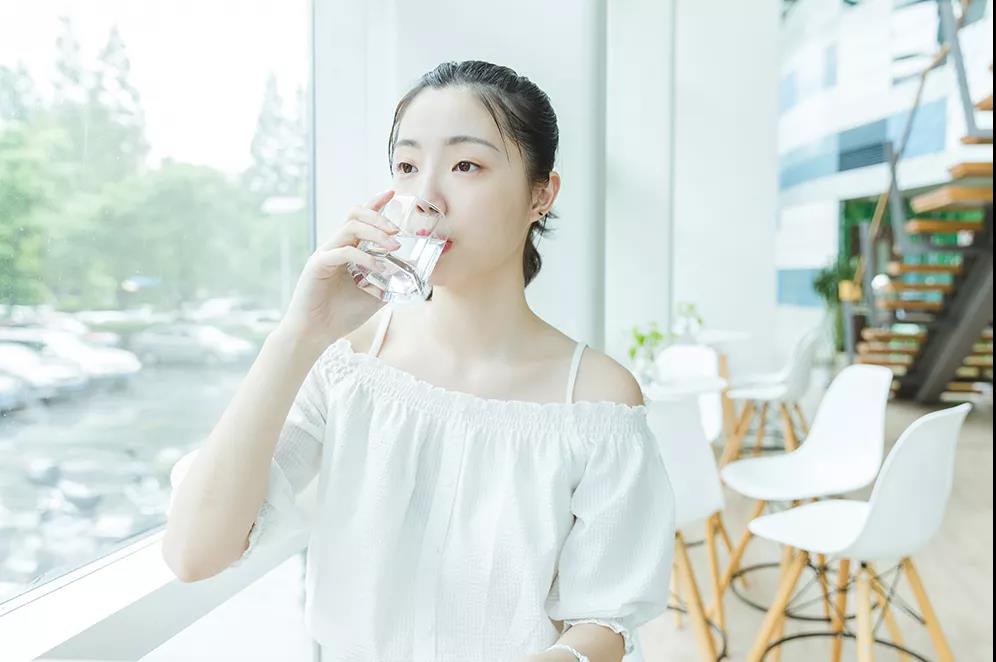 為什么飲水機(jī)逐漸被凈水機(jī)取代了？
