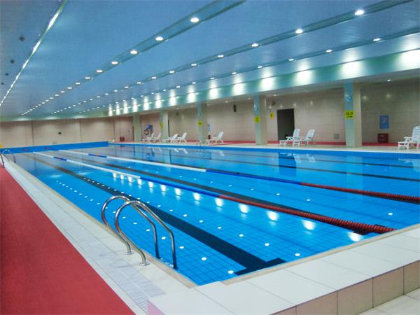 室內(nèi)游泳館水溫及場館濕度怎么控制好？